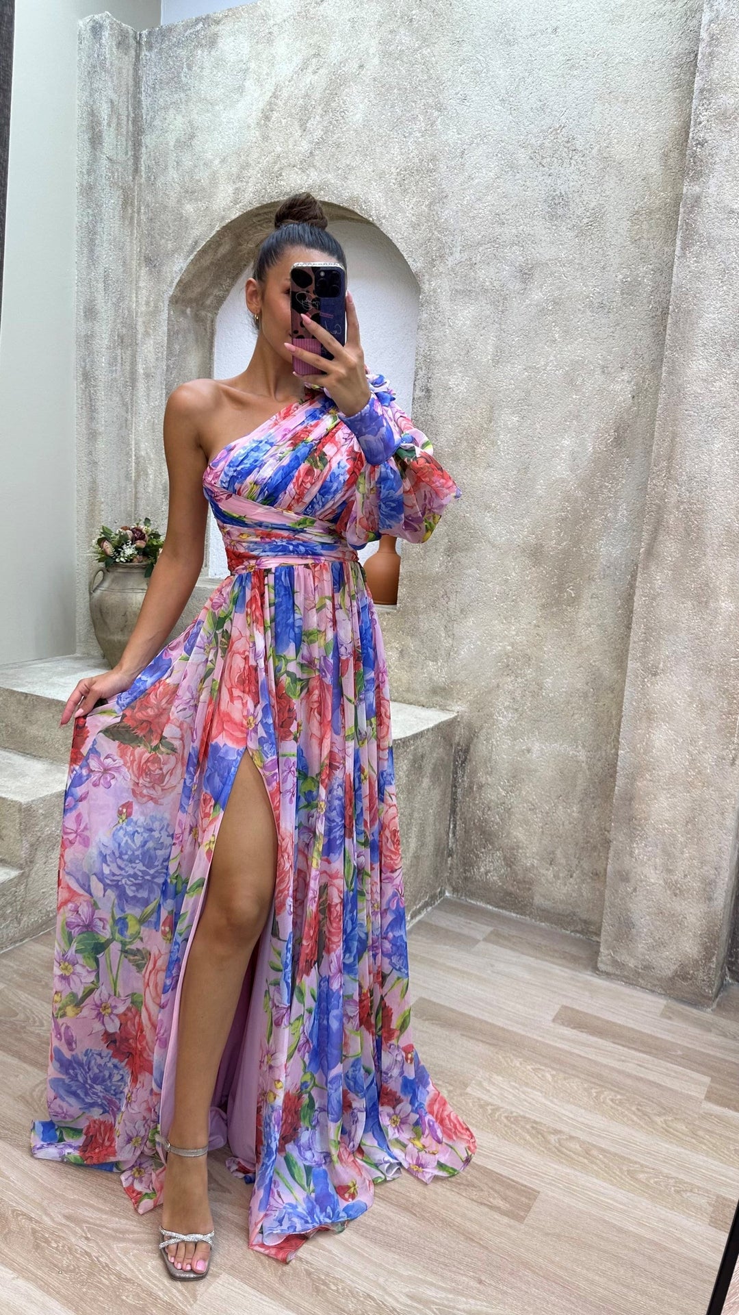 Alyssa | Stunning Flowing Gown