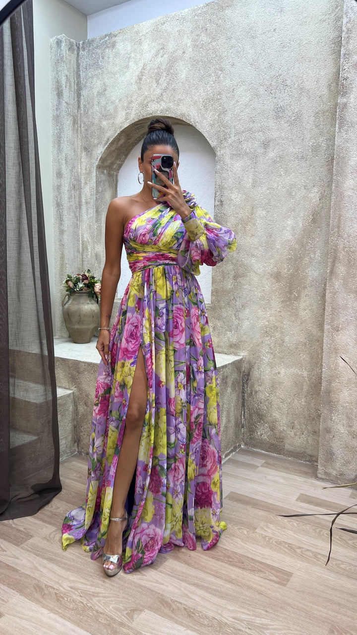 Alyssa | Stunning Flowing Gown