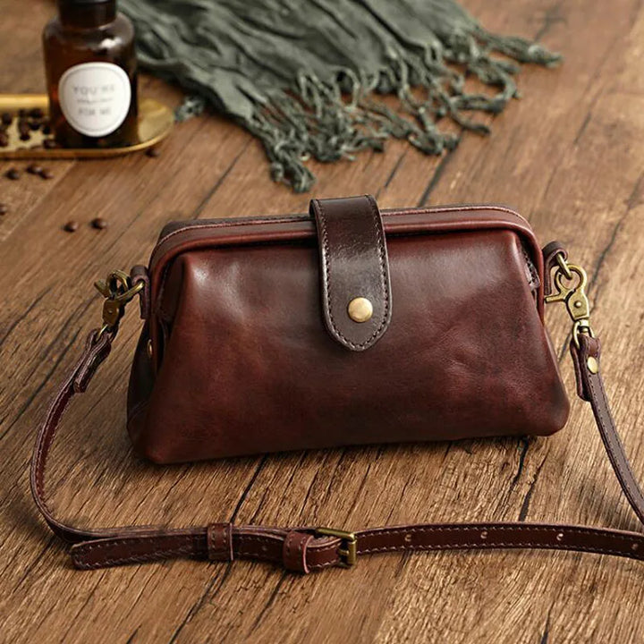 Aria | A unique and timeless bag for women