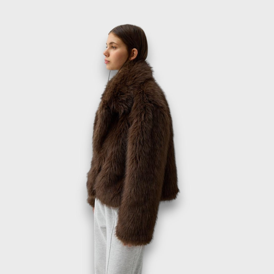 Renelle | Short Faux Fur Jacket with Oversized Collar