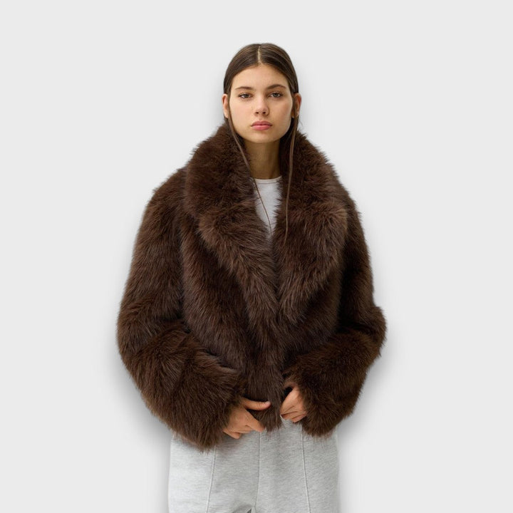 Renelle | Short Faux Fur Jacket with Oversized Collar
