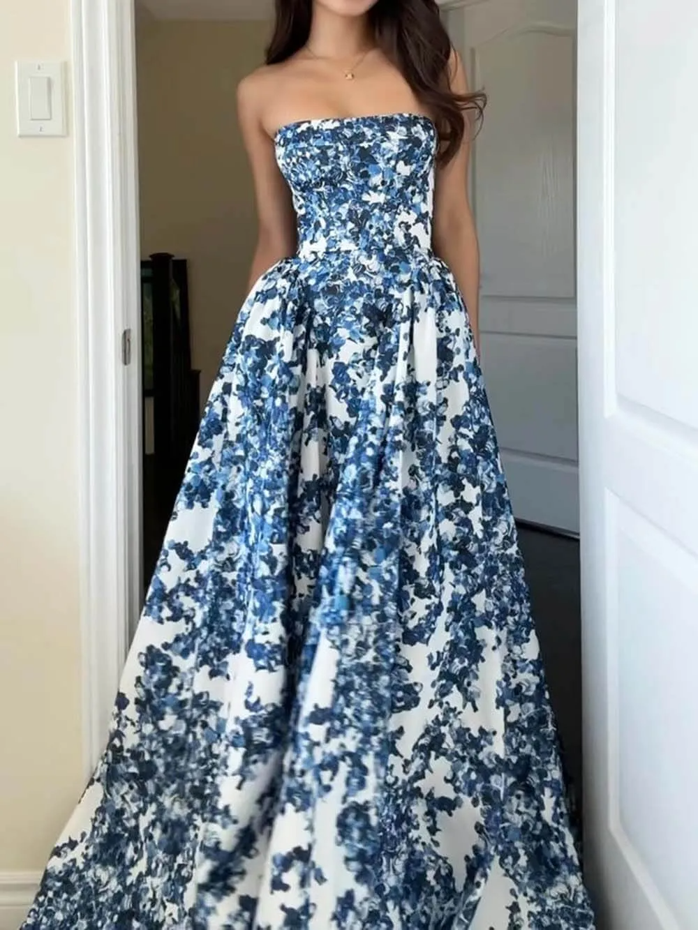 Leonora | Exquisite Floral Gown