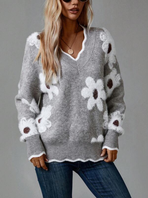 Ellen | V-neck cashmere knit with flowers
