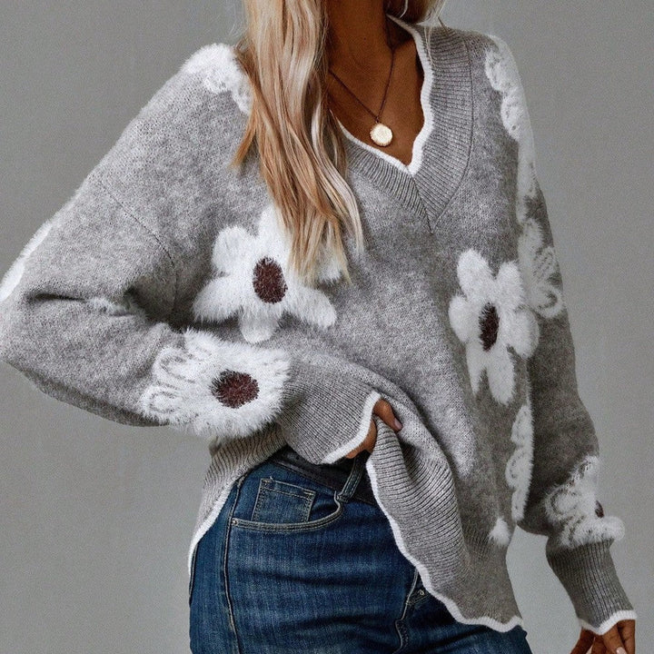 Ellen | V-neck cashmere knit with flowers