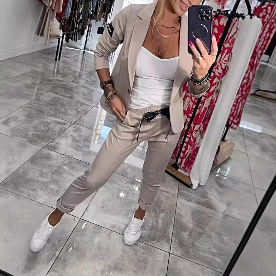 Kelly | Blazer and Trousers Set