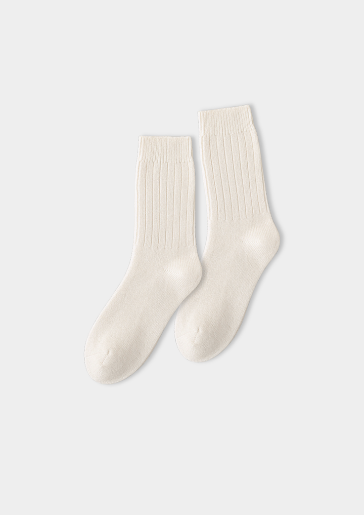 Ivory Ultra-Soft Merino Wool Ribbed Comfort Socks