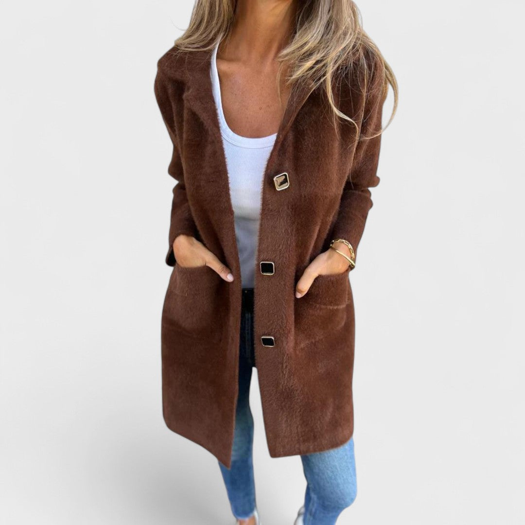 Nerise | Elegant and Durable Coat