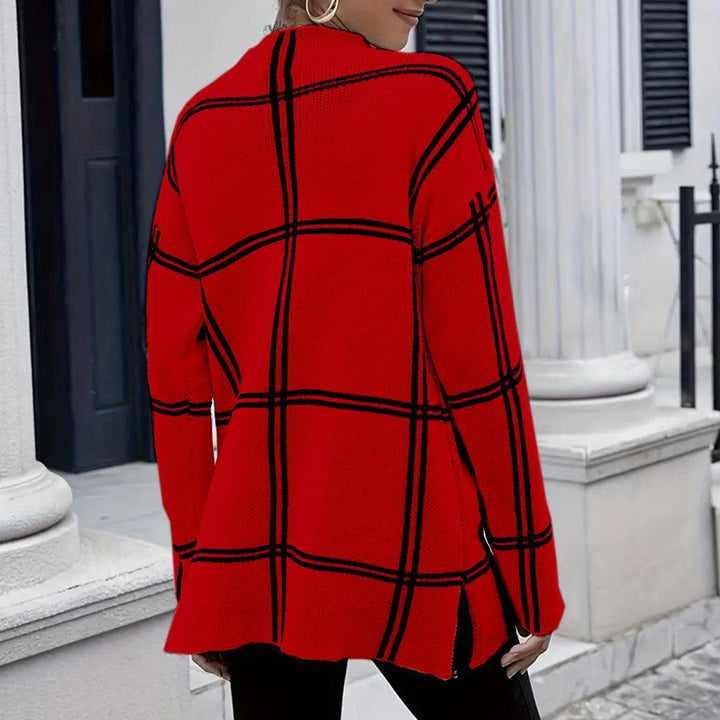 Hilary | Elegant Knitted Sweater with Checkered Pattern