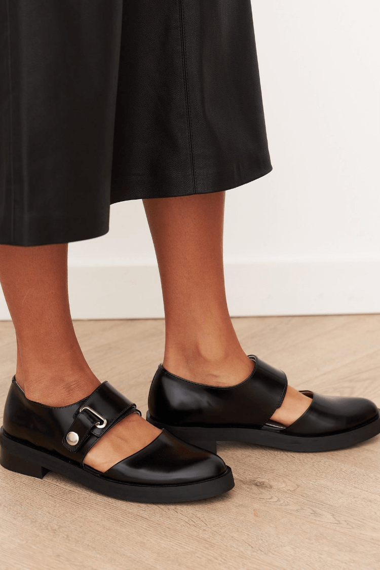 Lucia | Elegant Flats