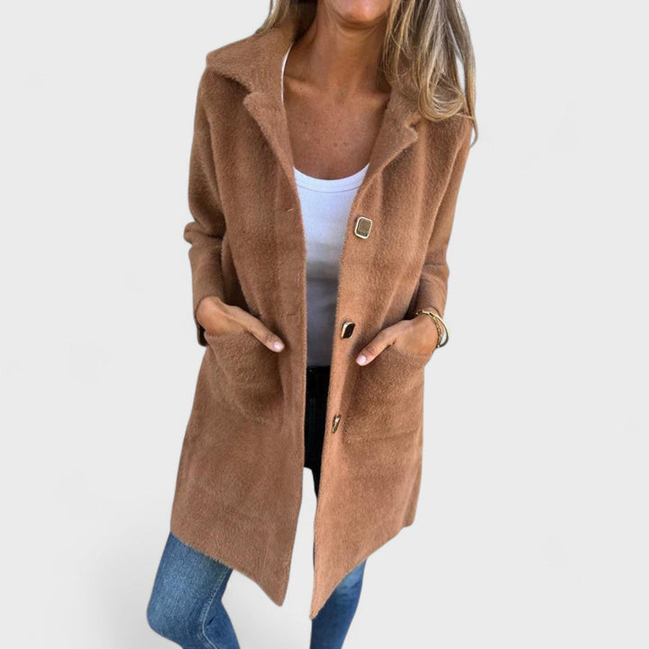 Nerise | Elegant and Durable Coat
