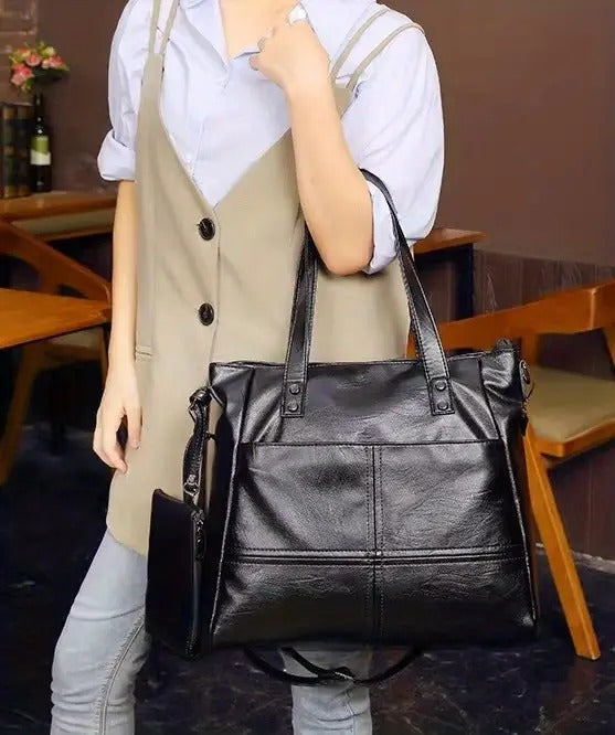 Clara | Retro Bag in Vegan Leather