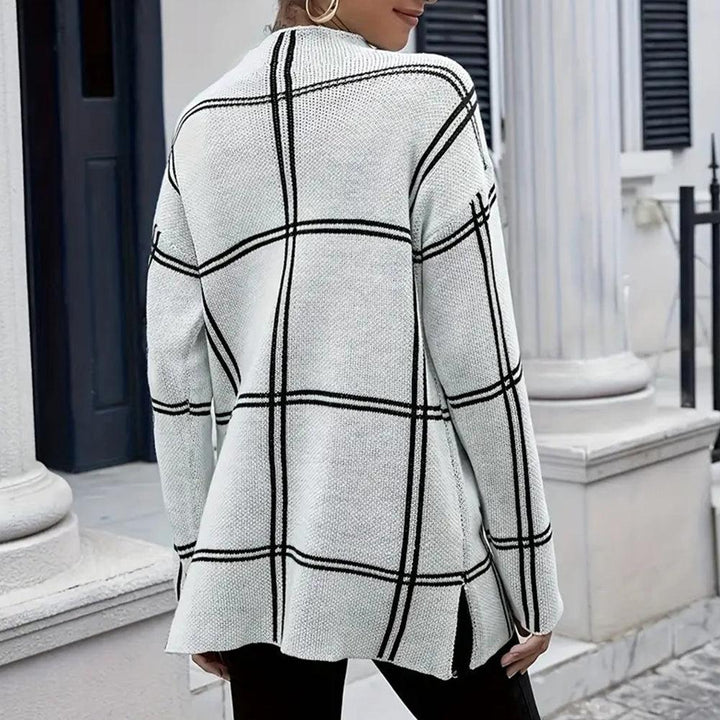 Hilary | Elegant Knitted Sweater with Checkered Pattern