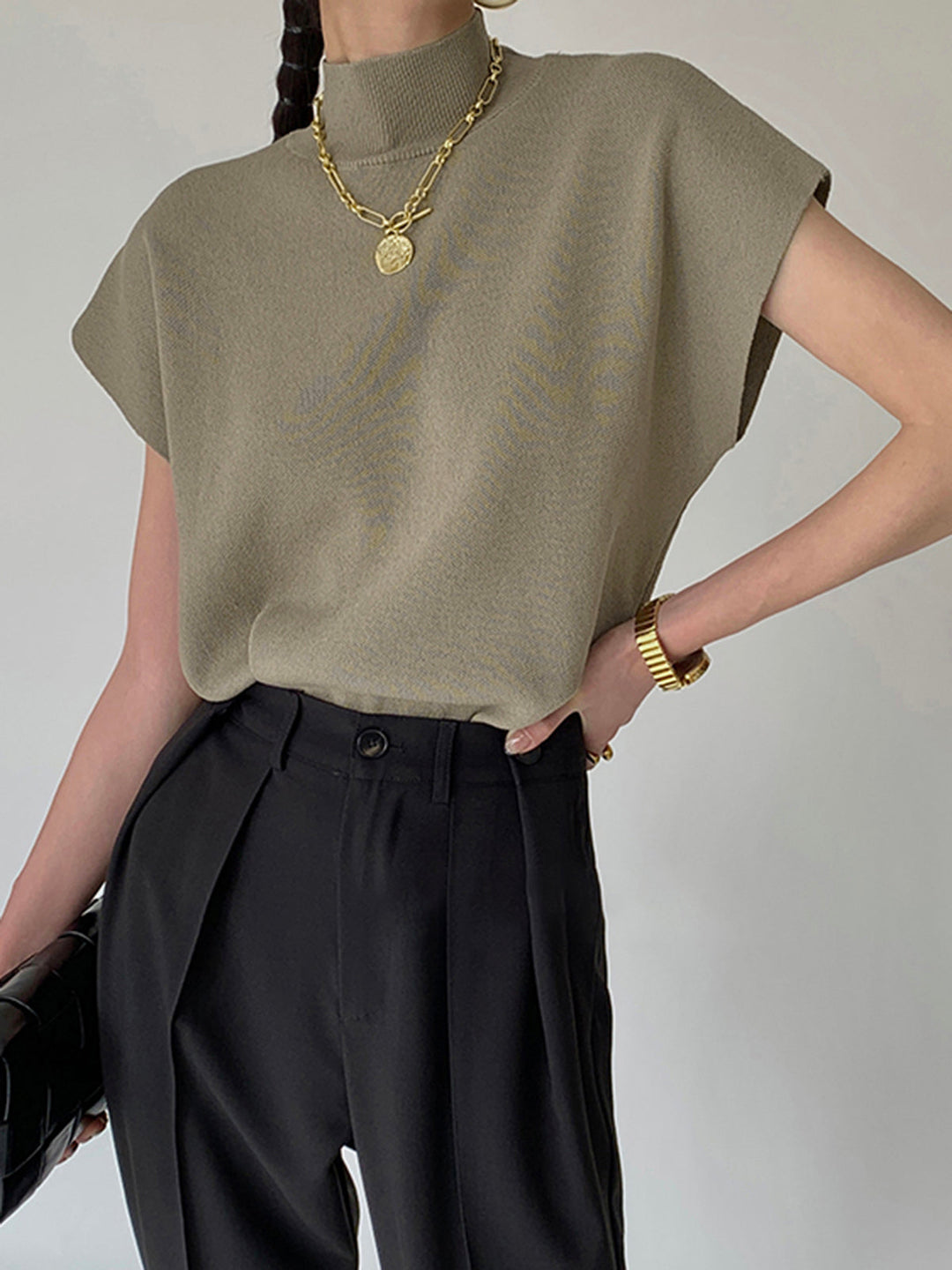 Philippine | Elegant knitted cardigan with high collar and cap sleeves