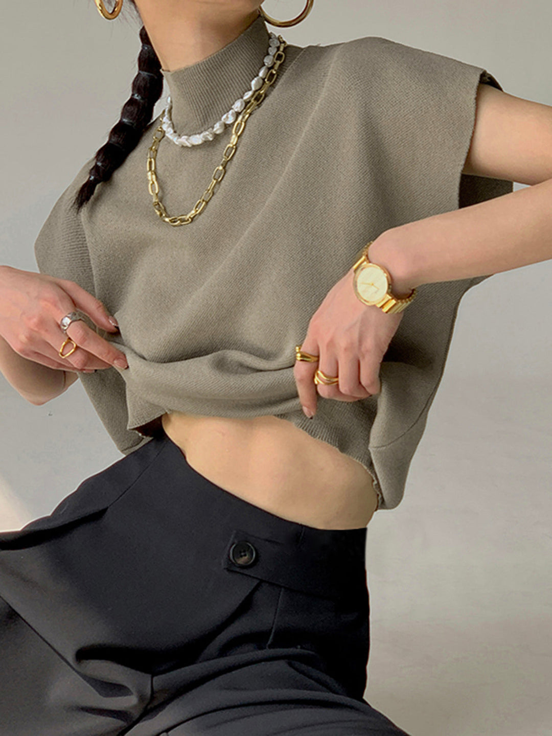 Philippine | Elegant knitted cardigan with high collar and cap sleeves
