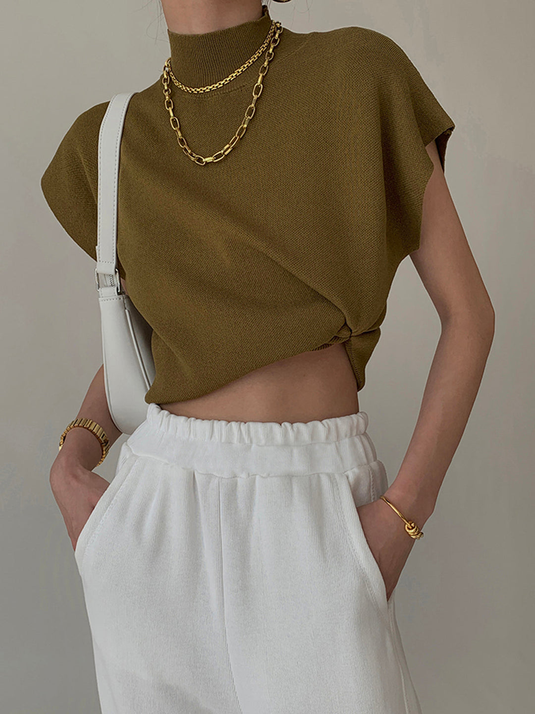 Philippine | Elegant knitted cardigan with high collar and cap sleeves