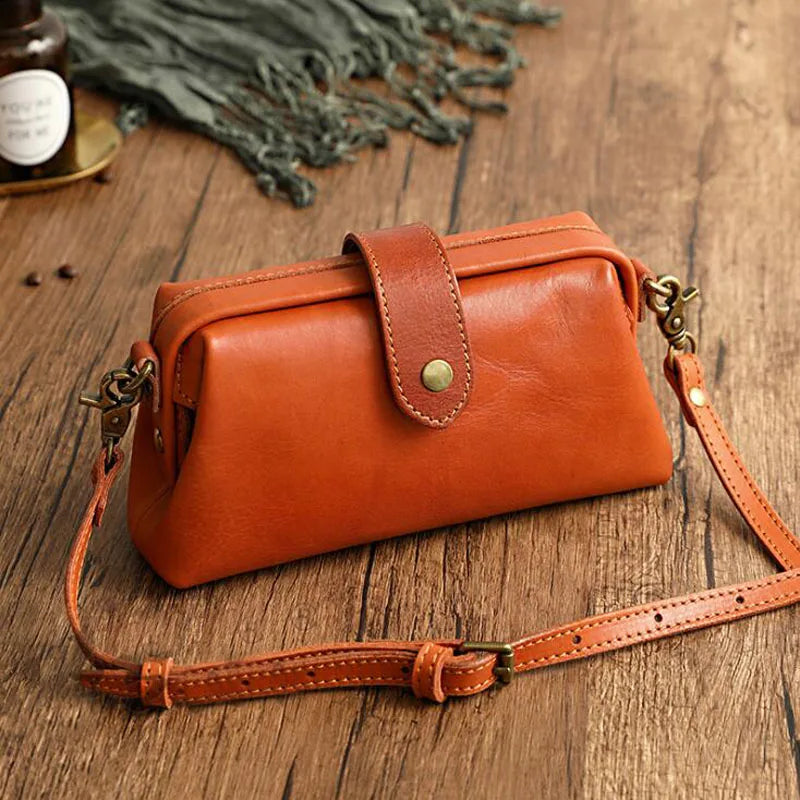Aria | A unique and timeless bag for women