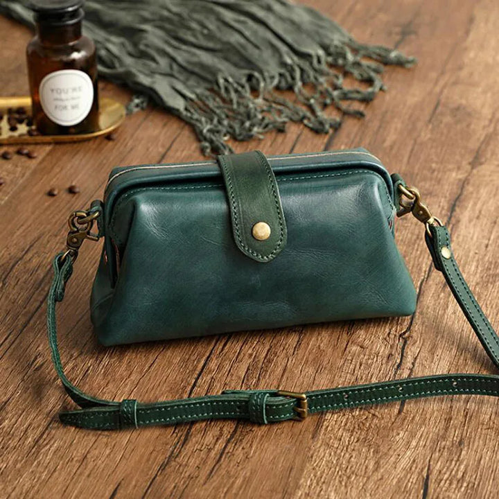 Aria | A unique and timeless bag for women