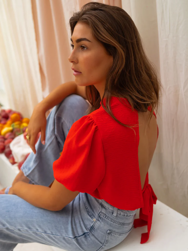 Mira | The Cropped Blouse