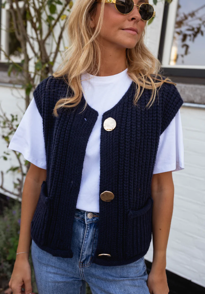 Fenna | Stylish Layering Vest