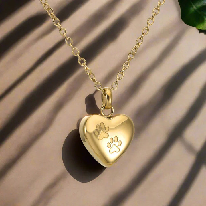 Pet memorial necklace – Heart-shaped pendant with paw print
