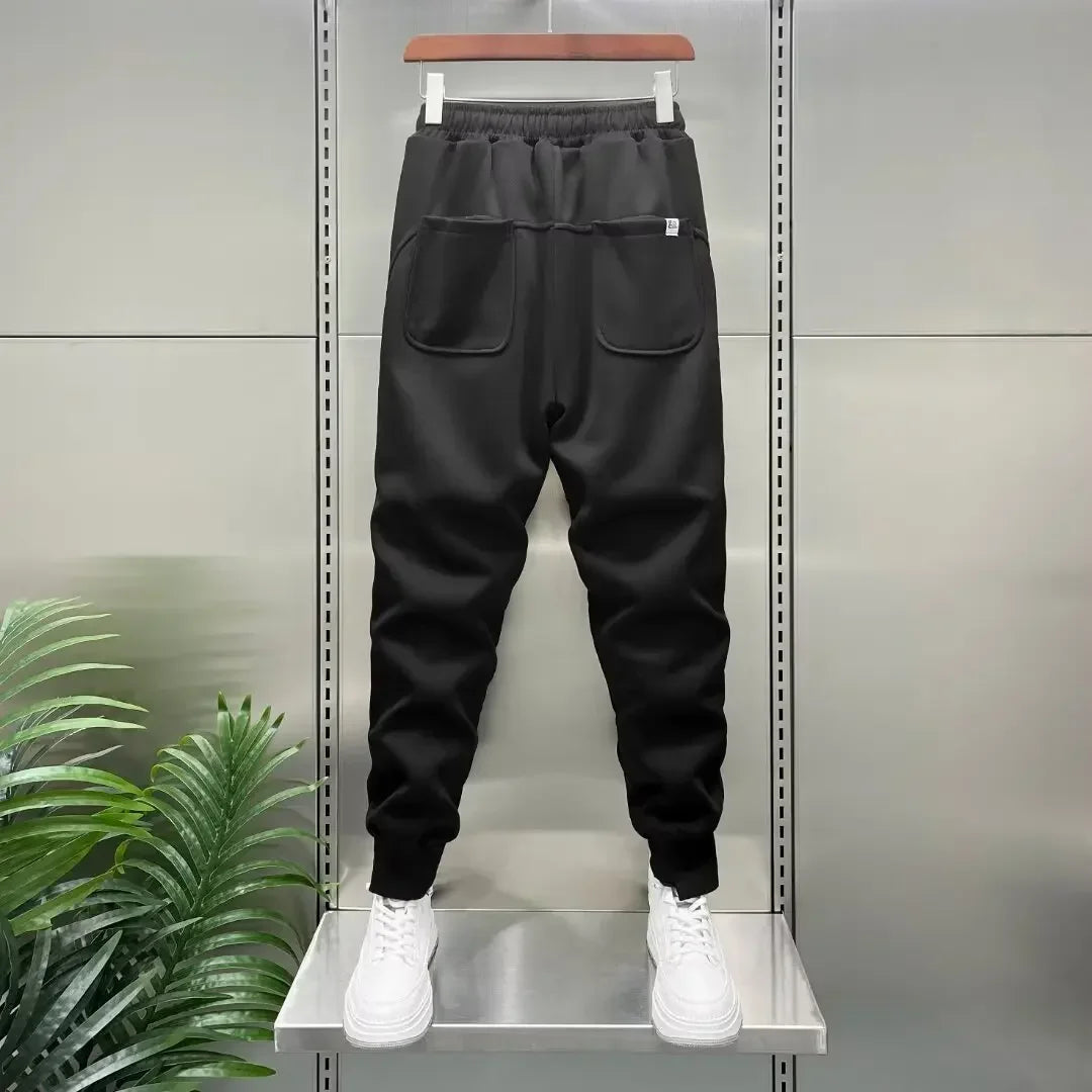Alwyn | Comfort Pants with Details