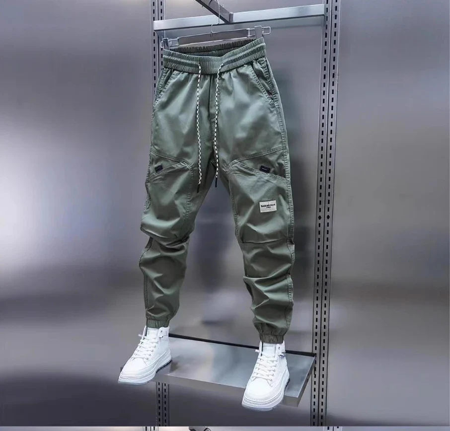Alwyn | Sporty Pants with Details