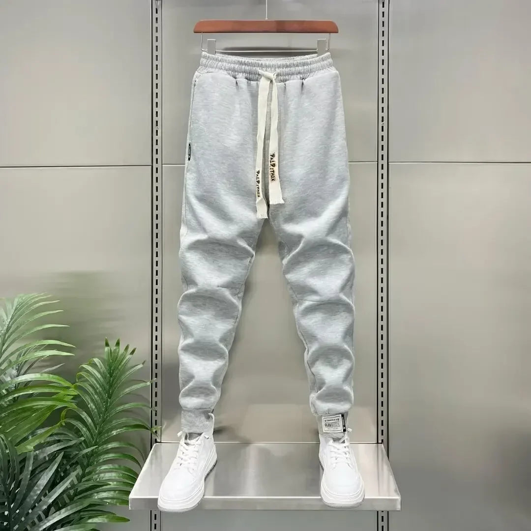 Alwyn | Comfort Pants with Details