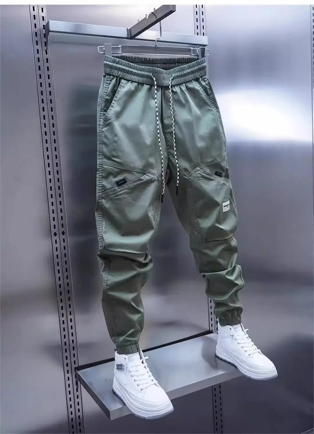 Alwyn | Sporty Pants with Details