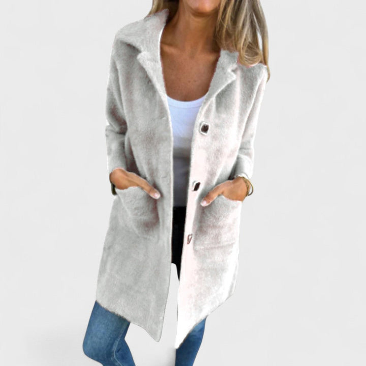 Nerise | Elegant and Durable Coat