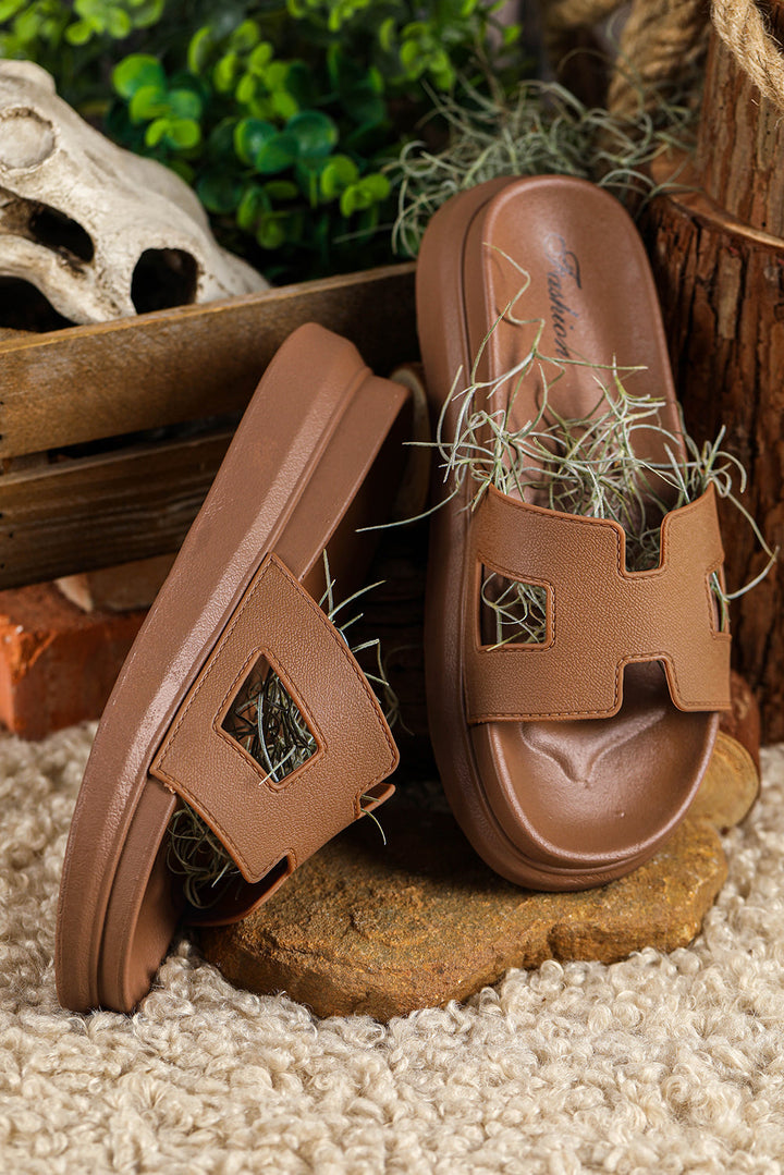 Quinny | Faux Leather Slides