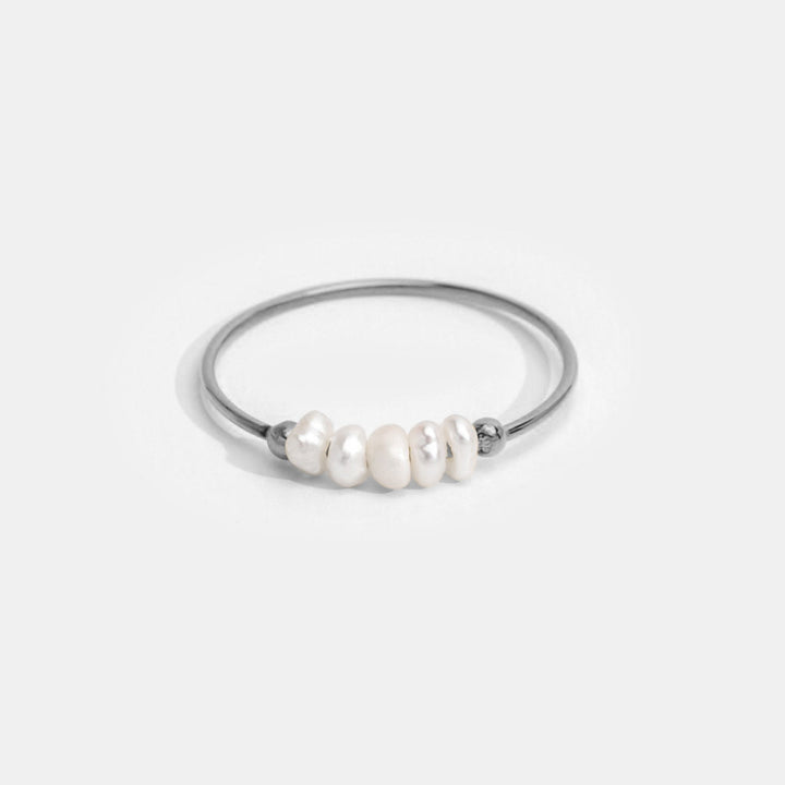 Classic silver ring with freshwater pearl