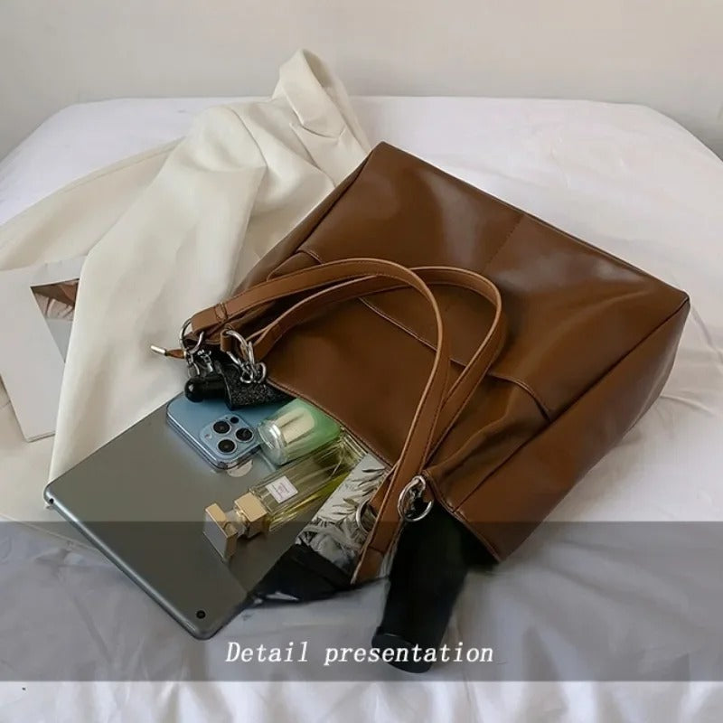 Lena | Large Vintage Shoulder Bag