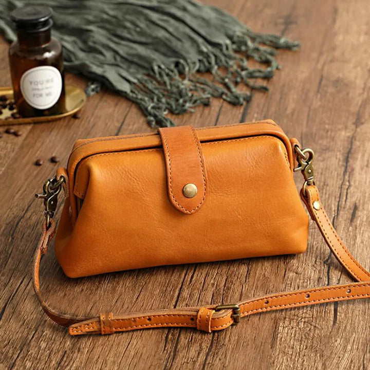 Aria | A unique and timeless bag for women