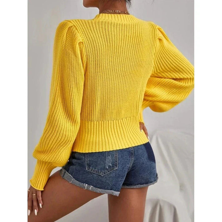 Evelyn | Knitted Twist Sweater