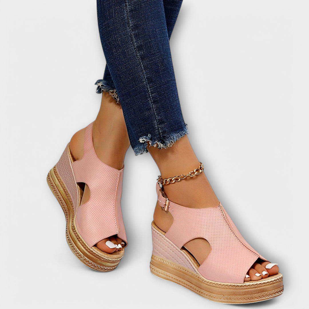 Aveline | Innovative Orthopedic Sandals