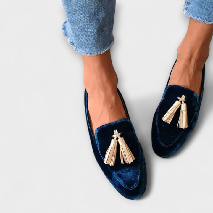 Luciana | Vintage Loafers with Fringe Details