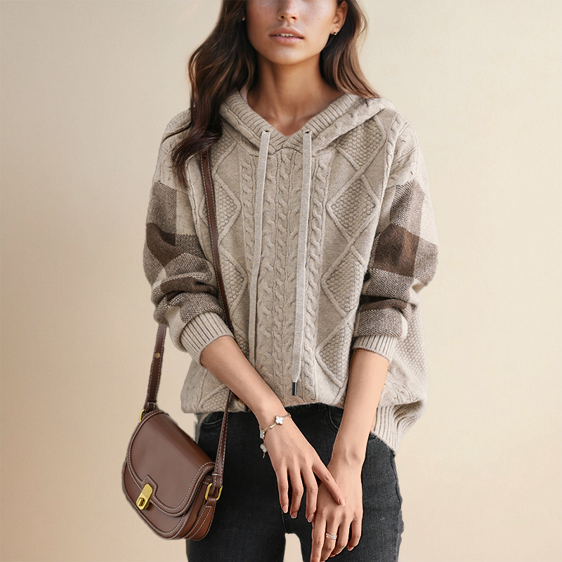 Lynn | Nordic Charm Hoodie