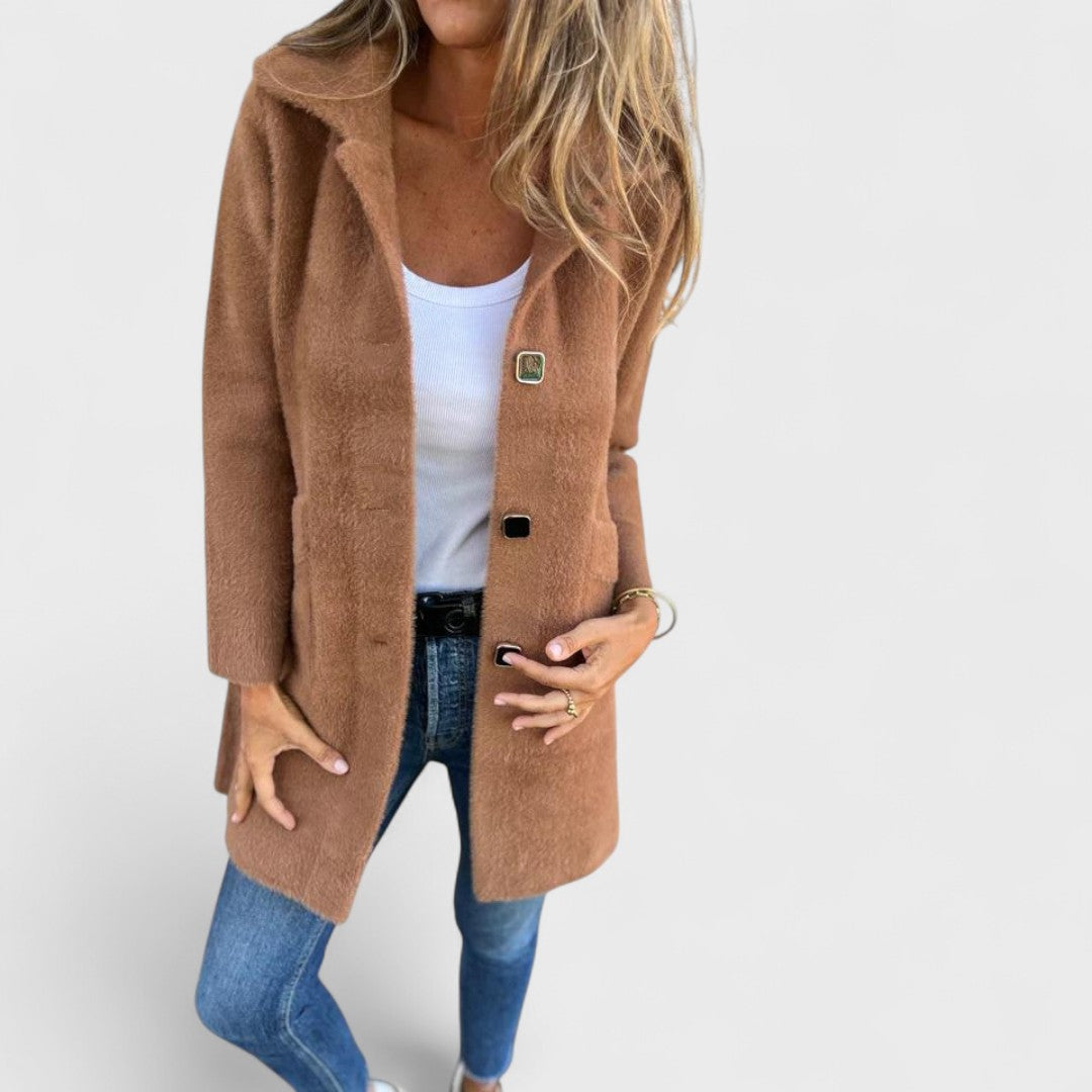 Nerise | Elegant and Durable Coat