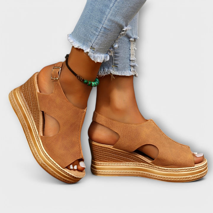 Aveline | Innovative Orthopedic Sandals