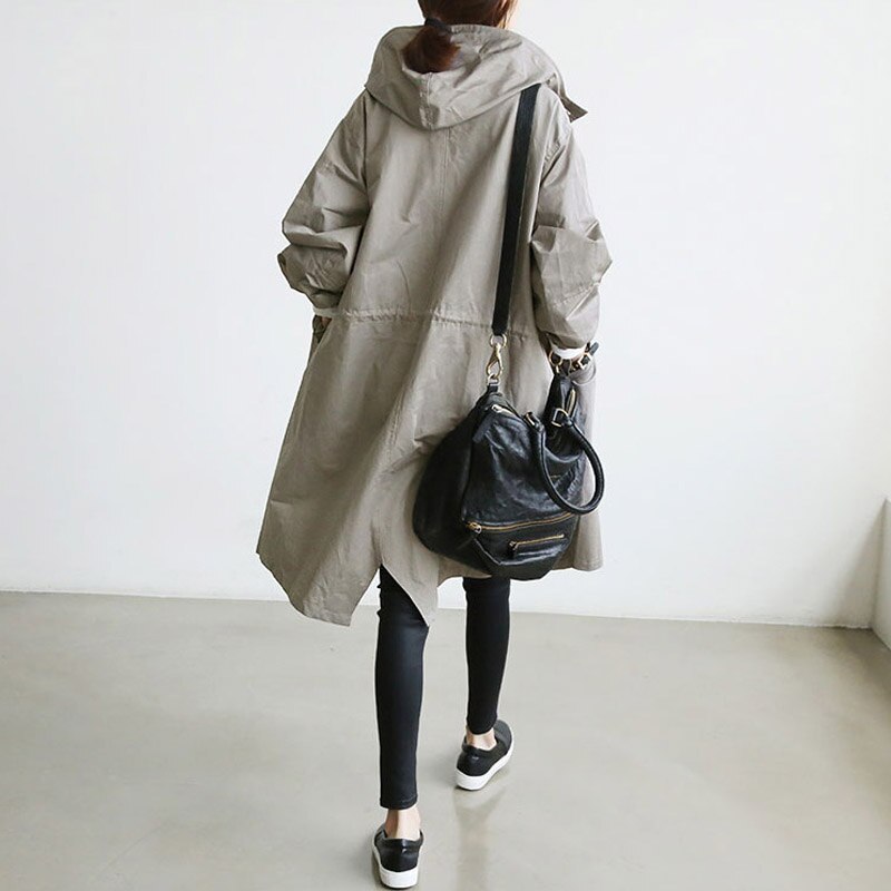 Avelaine | Refined, weatherproof trench coat