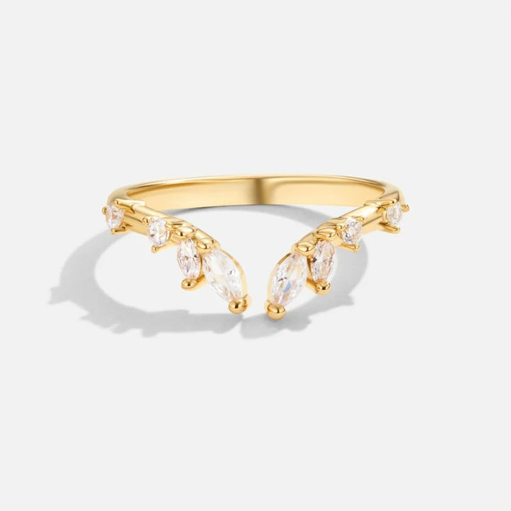 Peace – Crystal Gold Wine Ring