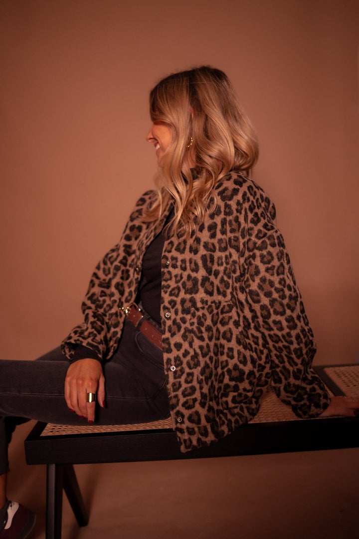Zara | Trendy Jacket with Leopard Print