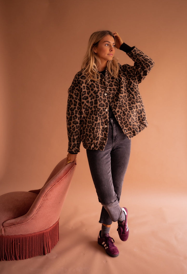 Zara | Trendy Jacket with Leopard Print