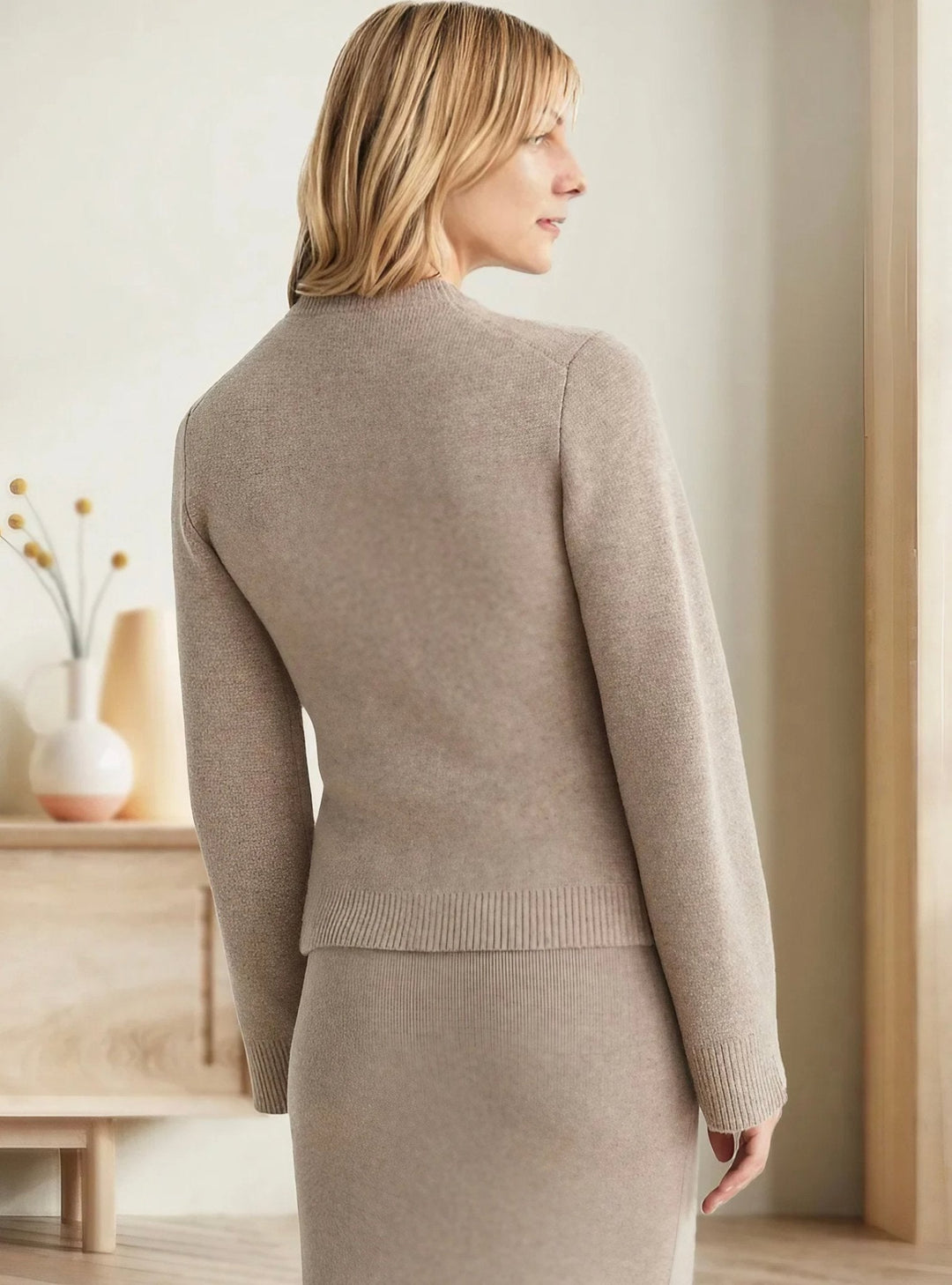 Isabella | Button-Up Cardigan with Elegant Cut