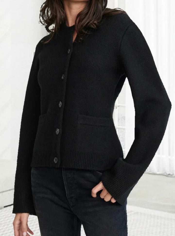 Isabella | Button-Up Cardigan with Elegant Cut