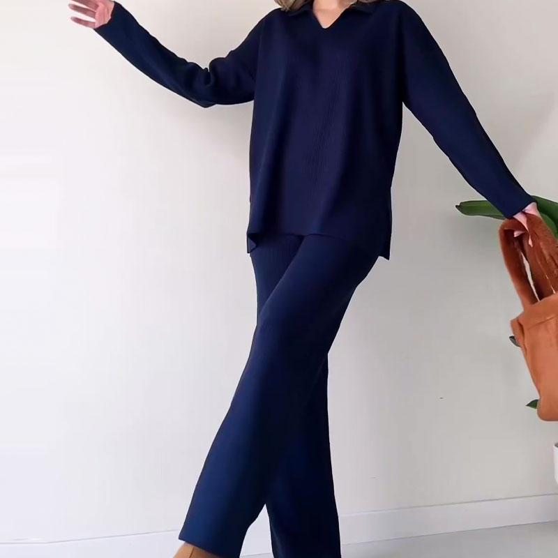 Seraphina | Casual Two-Piece Set with V-Neck and Slit