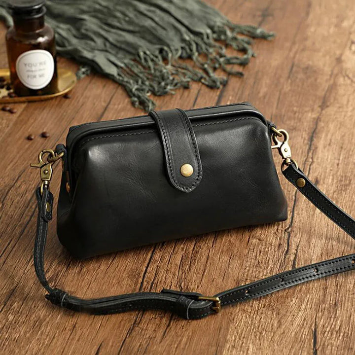 Aria | A unique and timeless bag for women