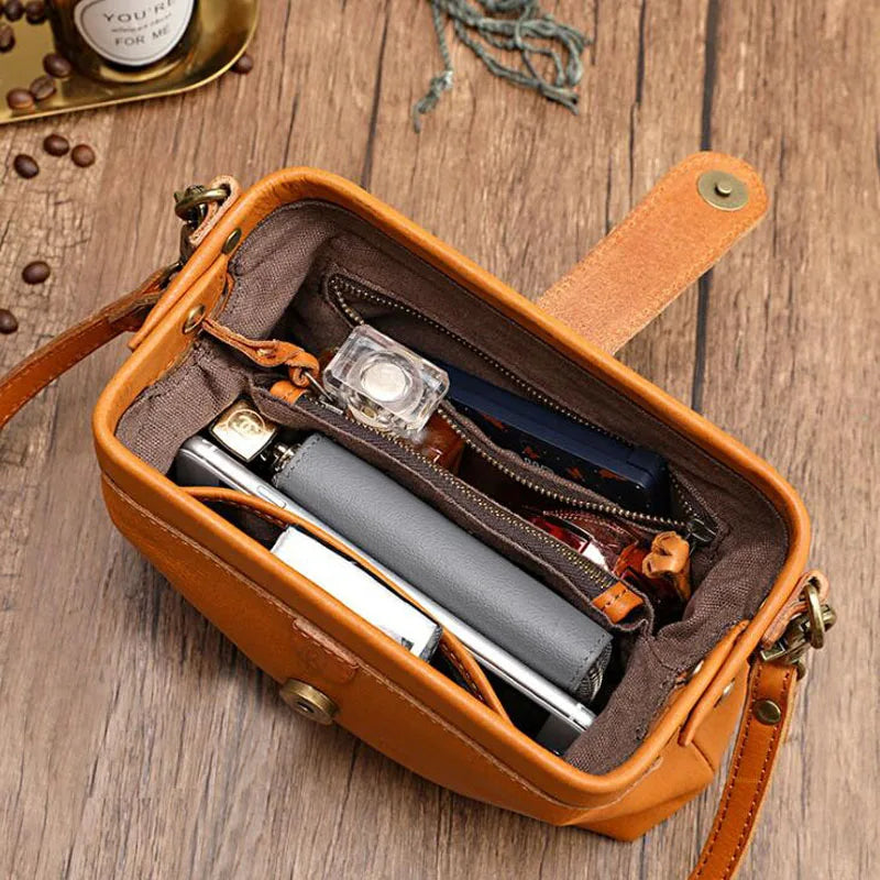 Aria | A unique and timeless bag for women